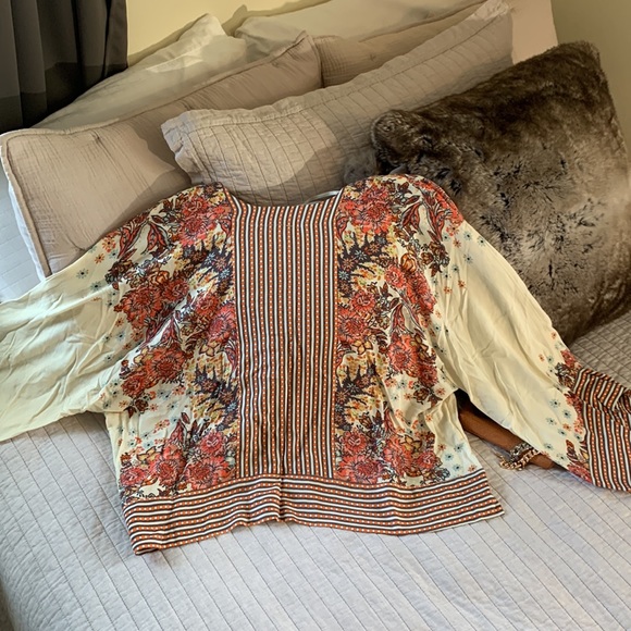 Like new Free people Mix-n-Match Blouse viscose small - Picture 8 of 12